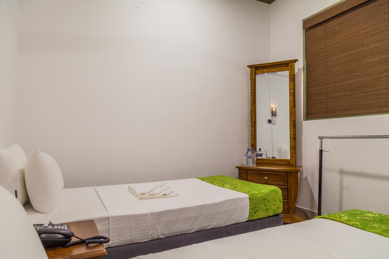 281 Kandy City Hostel & Rooms Deiyannewela Luaran gambar