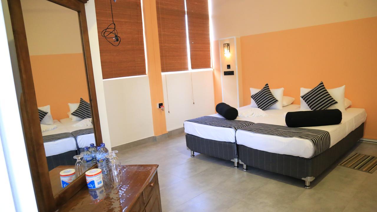 281 Kandy City Hostel & Rooms Deiyannewela Luaran gambar